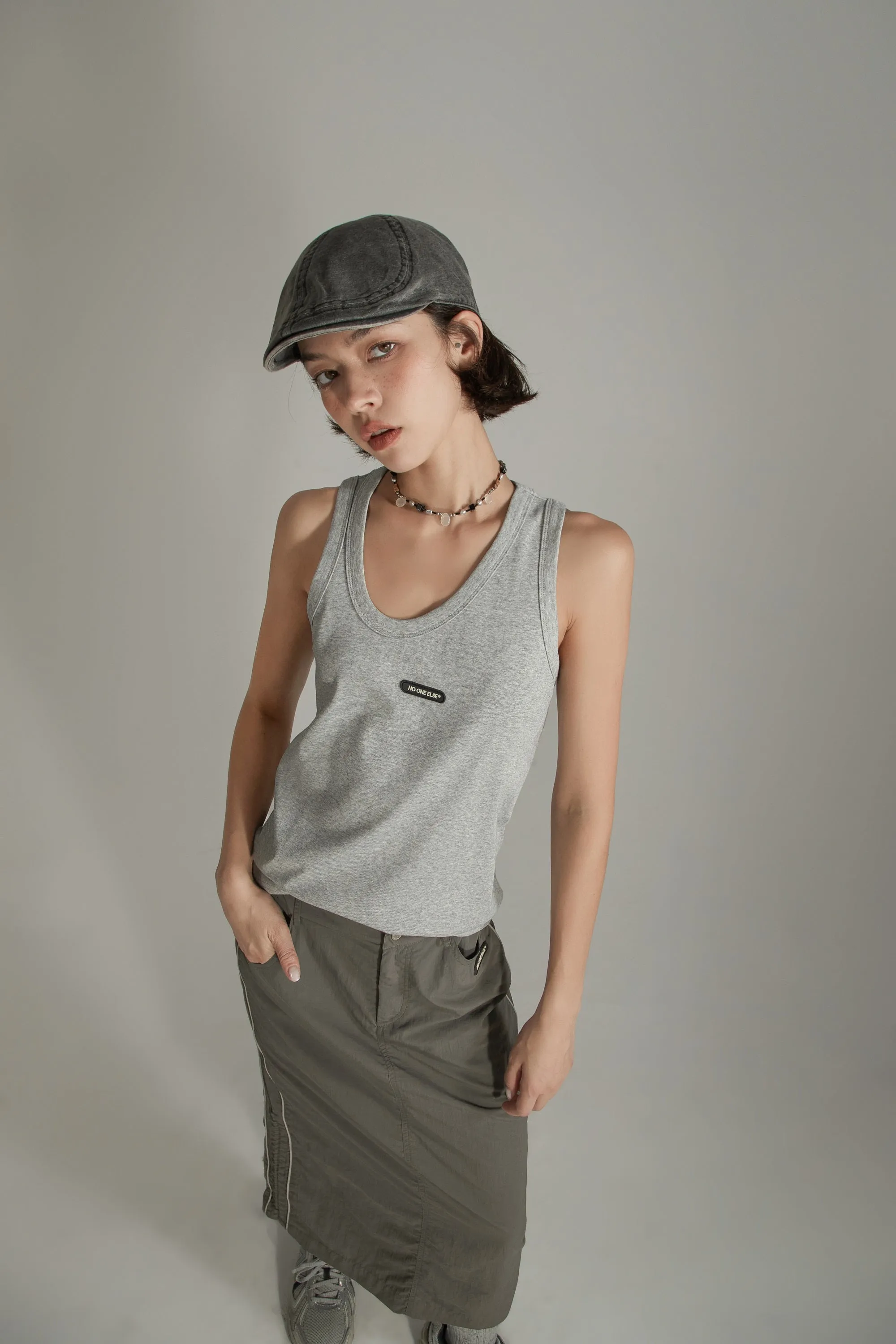 Basic Simple Sleeveless T-Shirt