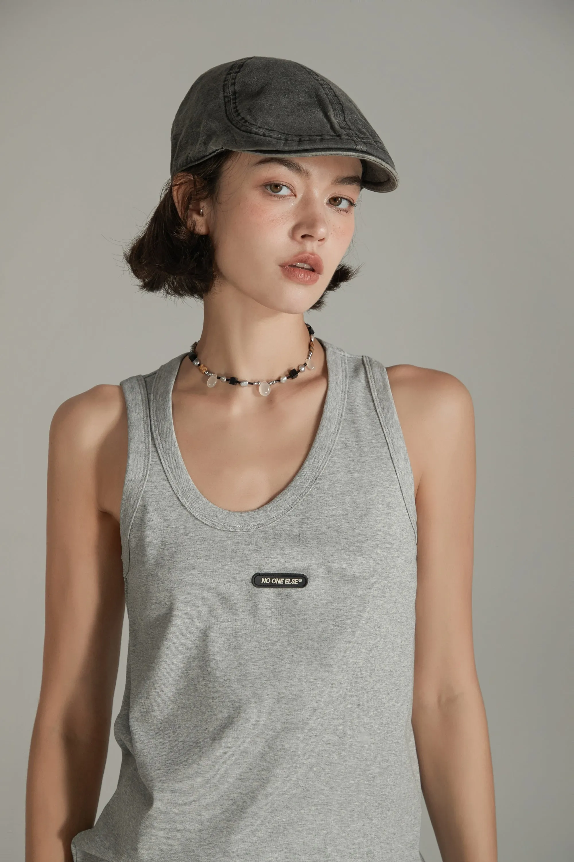 Basic Simple Sleeveless T-Shirt