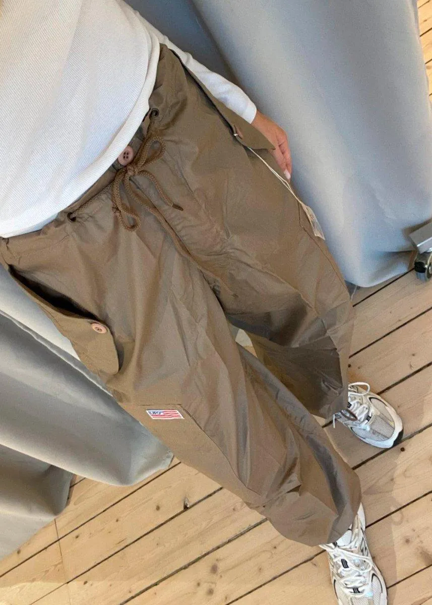 Cargo Wind Pants - Mocha