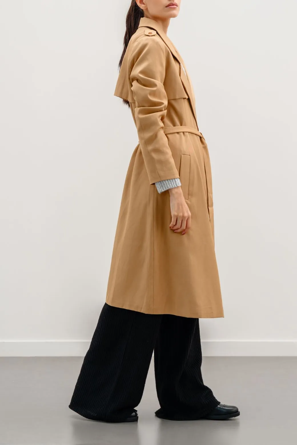 CLASSIC TRENCH COAT