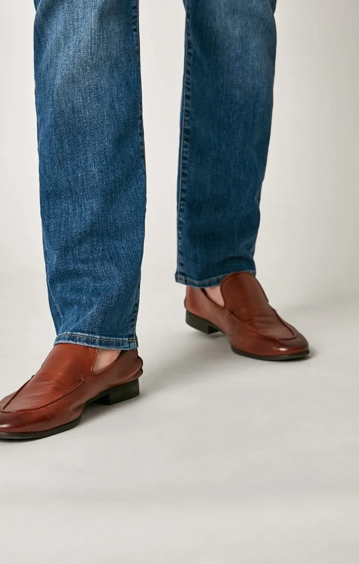 MARCUS SLIM STRAIGHT LEG IN DARK INDIGO WILLIAMSBURG