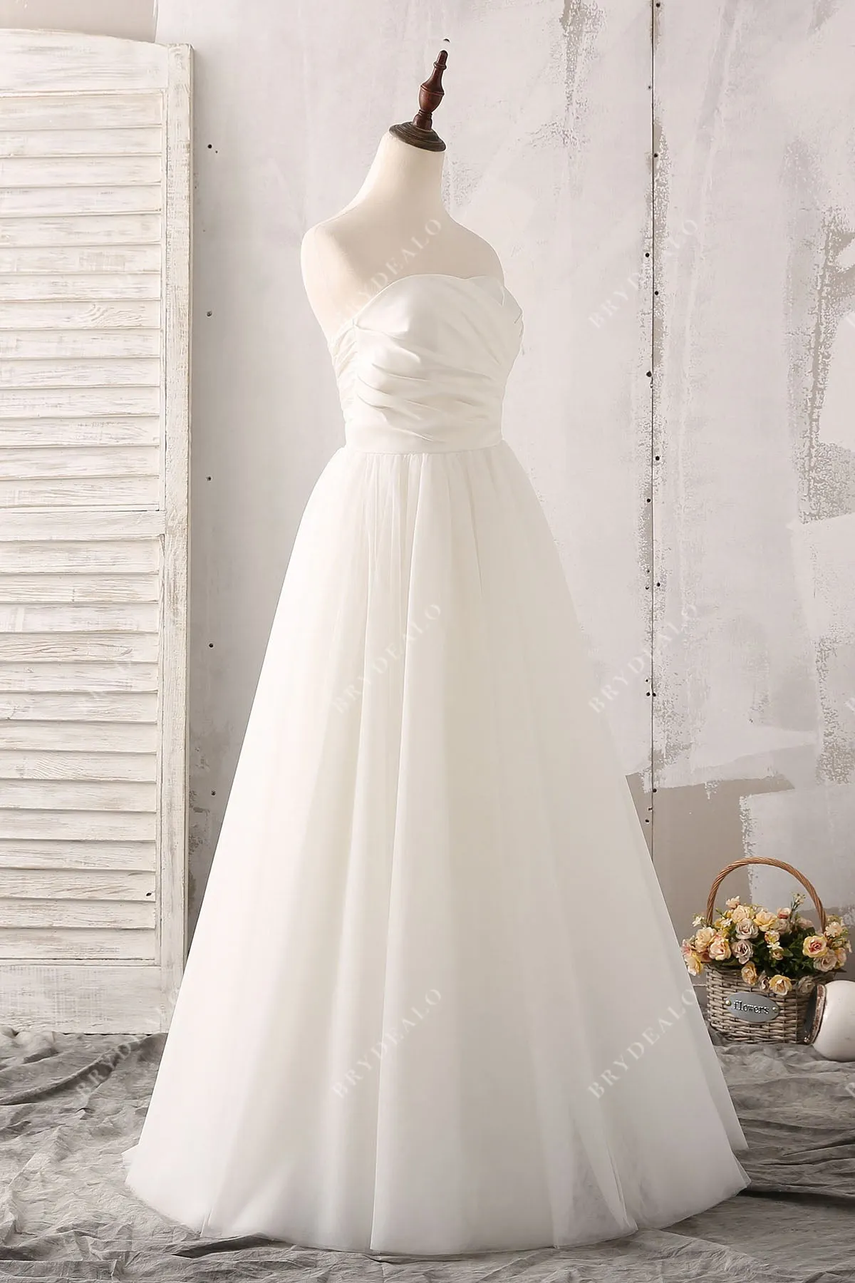 Ruched Strapless Satin Vintage Floor Length Tulle Bridal Gown